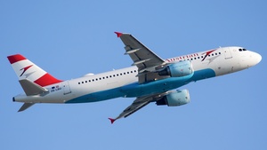 Photo of OE-LBU - Airbus A320-214 operated by Austrian Airlines