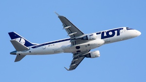 Photo of SP-LIN - Embraer ERJ-175LR operated by LOT Polish Airlines