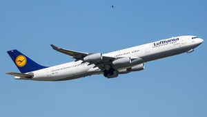 Photo of D-AIGS - Airbus A340-313 operated by Lufthansa
