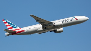 Photo of N758AN - Boeing 777-223(ER) operated by American Airlines