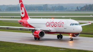 Photo of D-ABZN - Airbus A320-216 operated by Air Berlin