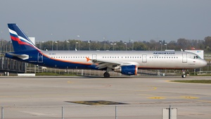 Photo of VQ-BEG - Airbus A321-211 operated by Aeroflot