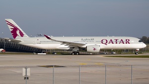 Photo of A7-ALM - Airbus A350-941 operated by Qatar Airways