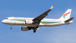 Photo of B-8842 - Airbus A320-214 operated by Tibet Airlines