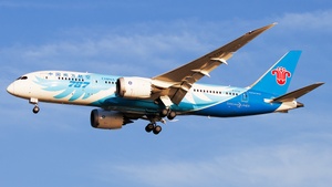 Photo of B-2726 - Boeing 787-8 Dreamliner operated by China Southern Airlines
