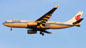 Photo of B-5927 - Airbus A330-243 operated by Air China