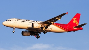 Photo of B-9979 - Airbus A320-214 operated by Shenzhen Airlines
