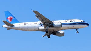 Photo of B-6255 - Airbus A320-214 operated by China Southern Airlines