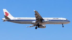 Photo of B-6885 - Airbus A321-232 operated by Air China