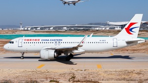 Photo of B-30CZ - Airbus A320-251N operated by China Eastern Airlines
