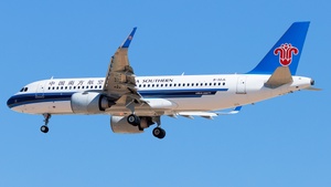Photo of B-32JL - Airbus A320-251N operated by China Southern Airlines