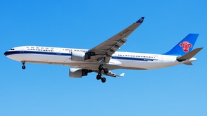 Photo of B-8426 - Airbus A330-323 operated by China Southern Airlines