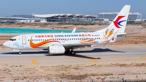 Photo of B-5817 - Boeing 737-79P operated by China Eastern Airlines