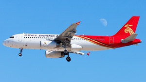 Photo of B-6857 - Airbus A320-232 operated by Shenzhen Airlines