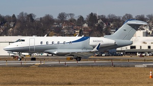 Photo of N406CL - Bombardier Challenger 300 operated by XOJet