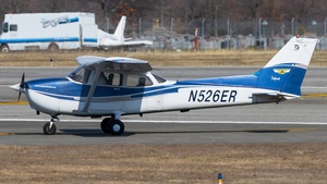 Photo of N526ER - Cessna 172S Skyhawk SP operated by Long Island Aviators