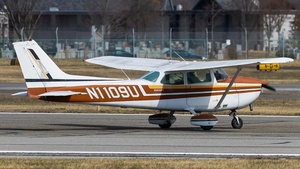 Photo of N1109U - Cessna 172M Skyhawk II operated by Private