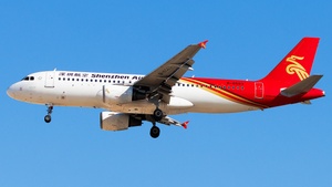 Photo of B-6563 - Airbus A320-214 operated by Shenzhen Airlines