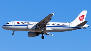 Photo of B-6916 - Airbus A320-214 operated by Air China
