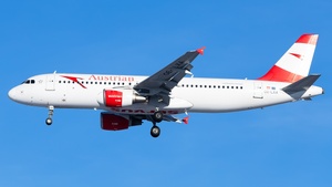 Photo of OE-LXA - Airbus A320-216 operated by Austrian Airlines