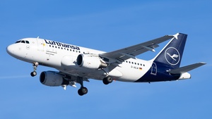 Photo of D-AILW - Airbus A319-114 operated by Lufthansa CityLine