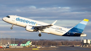 Photo of D-AIWB - Airbus A320-214 operated by Discover Airlines