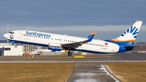 Photo of TC-SPT - Boeing 737-8U3 operated by SunExpress