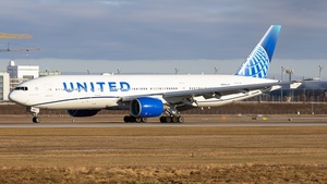 Photo of N787UA - Boeing 777-222(ER) operated by United Airlines