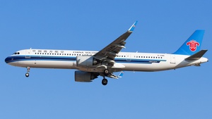 Photo of B-32M5 - Airbus A321-251NX operated by China Southern Airlines
