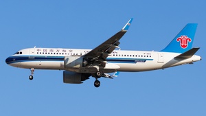 Photo of B-301J - Airbus A320-251N operated by China Southern Airlines