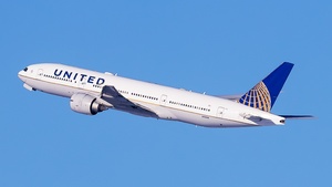 Photo of N78008 - Boeing 777-224(ER) operated by United Airlines