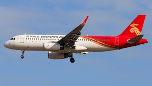 Photo of B-8636 - Airbus A320-232 operated by Shenzhen Airlines