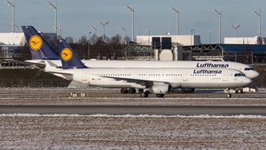 Photo of D-AIDW - Airbus A321-231 operated by Lufthansa
