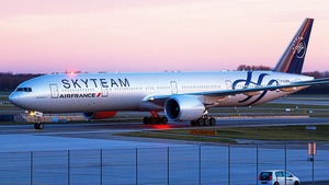 Photo of F-GZNN - Boeing 777-328(ER) operated by Air France