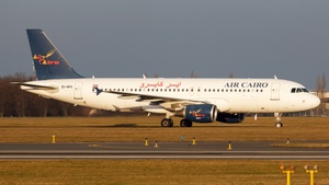 Photo with serial 3323 - Airbus A320-214