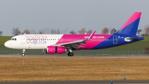 Photo of HA-LYS - Airbus A320-232 operated by Wizz Air