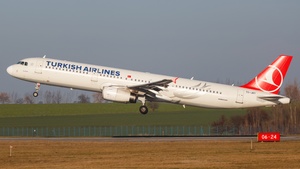 Photo of TC-JRT - Airbus A321-231 operated by Turkish Airlines
