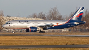Photo of VQ-BIR - Airbus A320-214 operated by Aeroflot