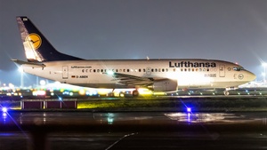 Photo of D-ABEN - Boeing 737-330 operated by Lufthansa