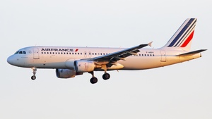 Photo of F-HEPC - Airbus A320-214 operated by Air France
