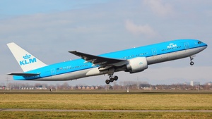 Photo of PH-BQP - Boeing 777-206(ER) operated by KLM Royal Dutch Airlines