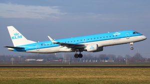 Photo of PH-EZR - Embraer ERJ-190STD operated by KLM Cityhopper