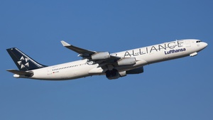 Photo of D-AIGN - Airbus A340-313 operated by Lufthansa
