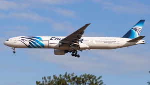 Photo of SU-GDM - Boeing 777-36N(ER) operated by Egyptair