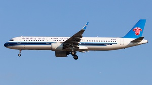 Photo of B-1090 - Airbus A321-271N operated by China Southern Airlines