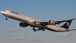Photo of D-AIHR - Airbus A340-642 operated by Lufthansa