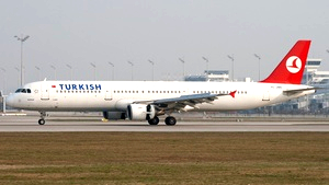 Photo of TC-JME - Airbus A321-211 operated by Turkish Airlines