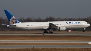 Photo of N76054 - Boeing 767-424(ER) operated by United Airlines