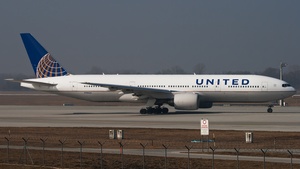 Photo of N780UA - Boeing 777-222 operated by United Airlines