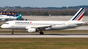 Photo of F-GFKM - Airbus A320-211 operated by Air France